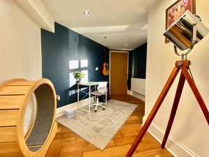 Lounge/Kitchen/Diner- click for photo gallery